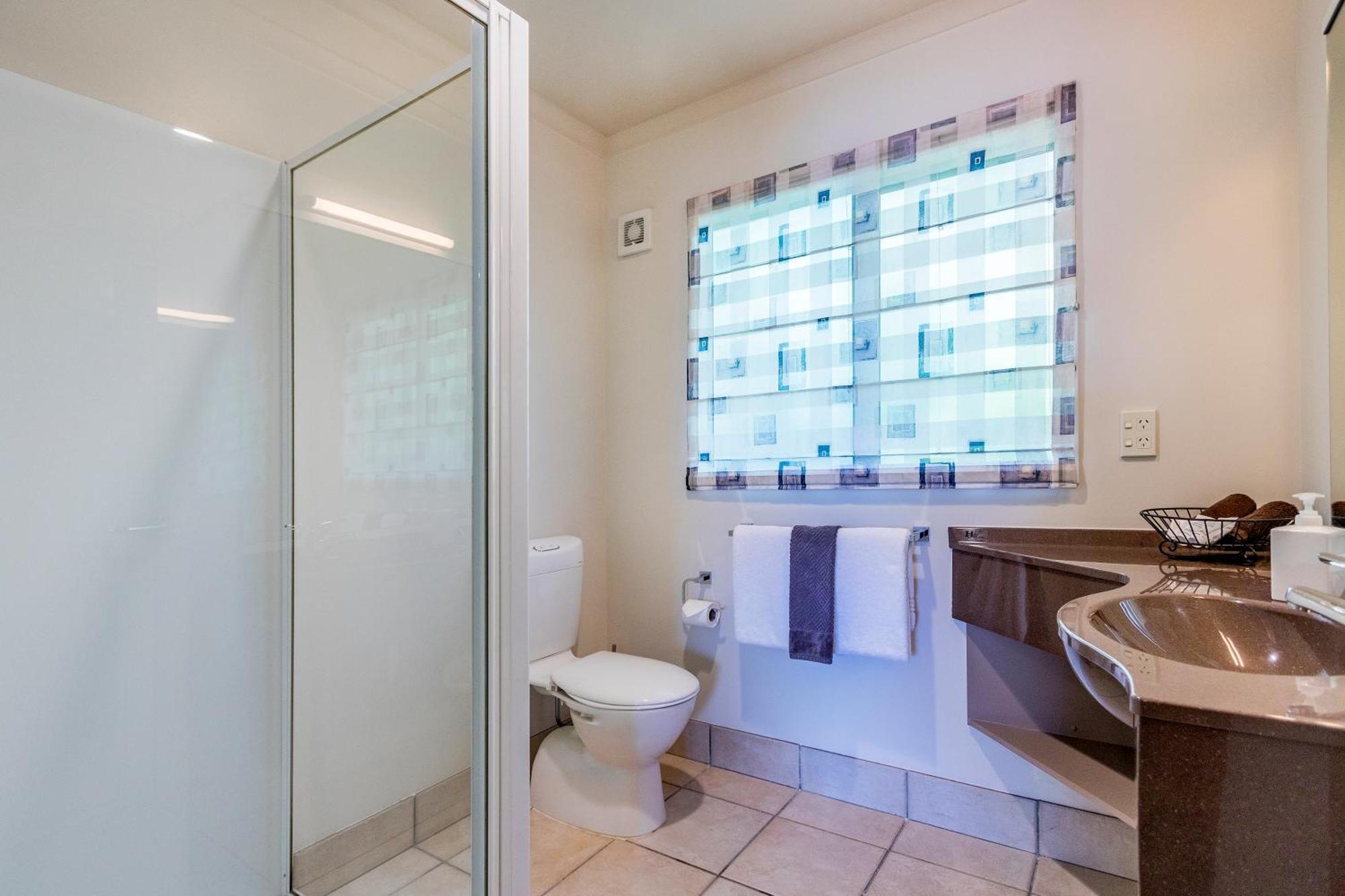 Belmont Motor Lodge Porirua Ngoại thất bức ảnh