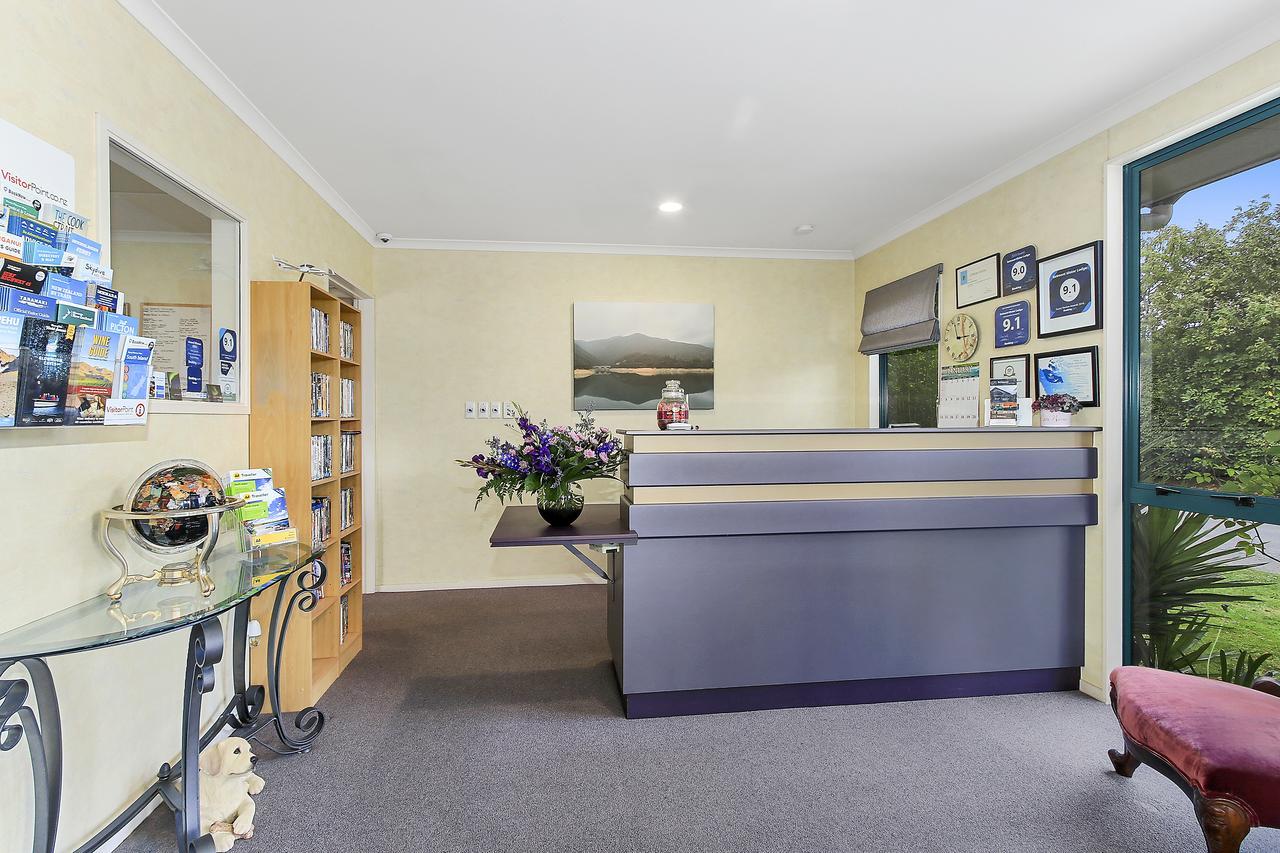 Belmont Motor Lodge Porirua Ngoại thất bức ảnh